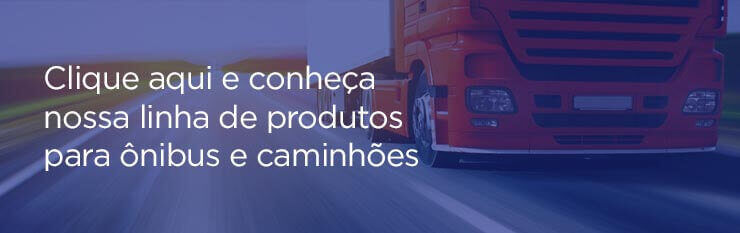 Caminhão vermelho em movimento com texto "Clique aqui e conheça nossa linha de produtos para ônibus e caminhões"